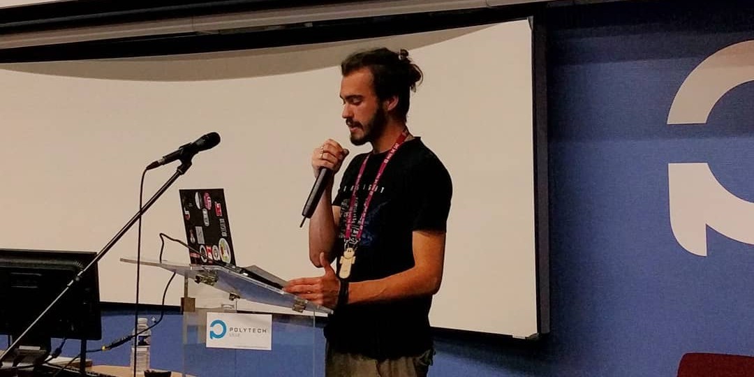 Simon Heilles speaking at Pass the Salt 2019